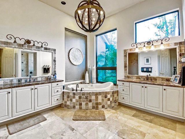 18989 SE Windward Island Lane, Jupiter, FL 33458