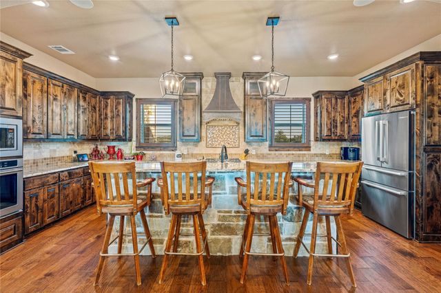 1704 Silverado Drive, Weatherford, TX 76087