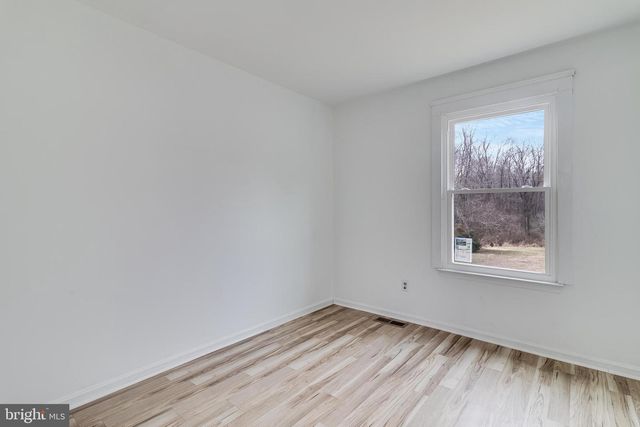 2221 BRIDLE PATH DR, Waldorf, MD 20601