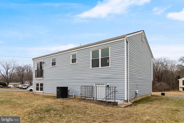 2221 BRIDLE PATH DR, Waldorf, MD 20601