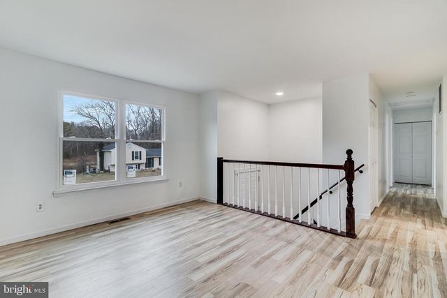 2221 BRIDLE PATH DR, Waldorf, MD 20601