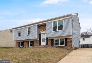 2221 BRIDLE PATH DR, Waldorf, MD 20601
