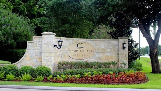 25215 Lakeway Park, Tomball, TX 77375
