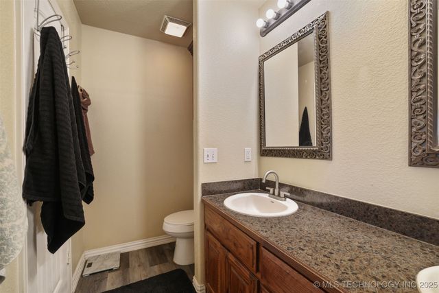 112 Swiss, Calera, OK 74730