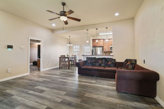 112 Swiss, Calera, OK 74730