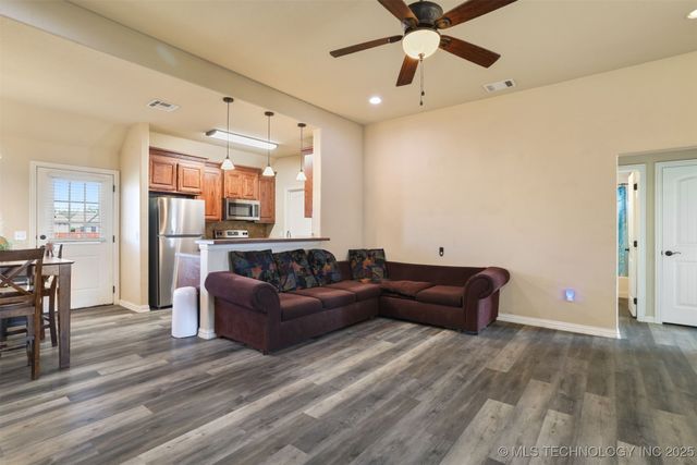 112 Swiss, Calera, OK 74730