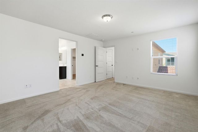 9911 Del Surf Ln, Elk Grove, CA 95757