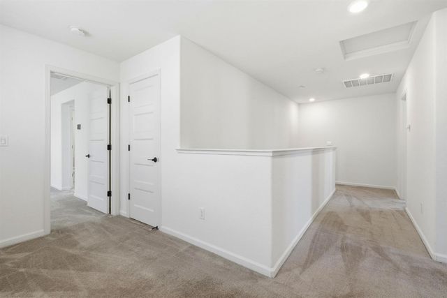 9911 Del Surf Ln, Elk Grove, CA 95757