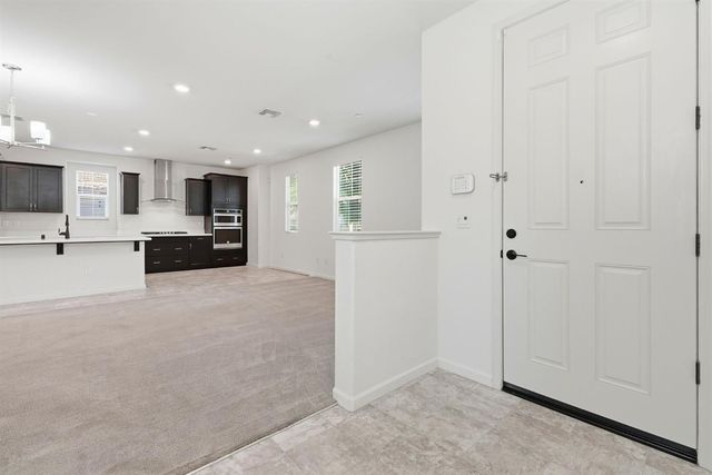 9911 Del Surf Ln, Elk Grove, CA 95757