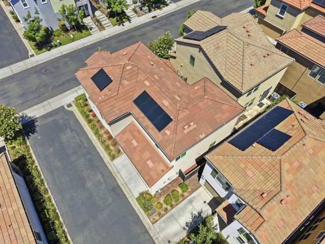 9911 Del Surf Ln, Elk Grove, CA 95757
