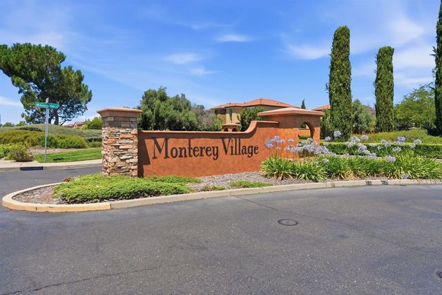9911 Del Surf Ln, Elk Grove, CA 95757
