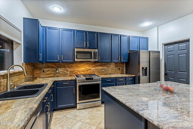 3703 E Capriole Place, Tucson, AZ 85739