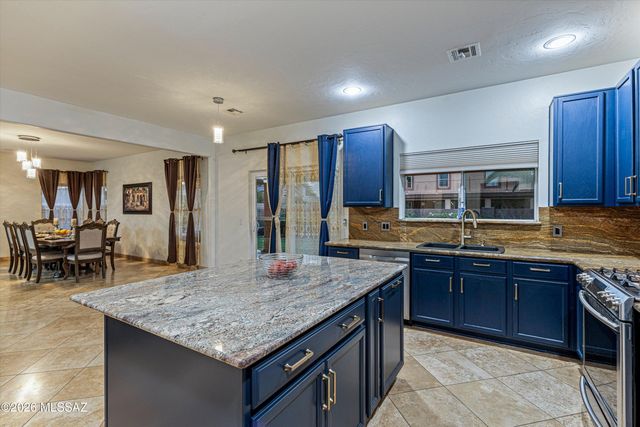 3703 E Capriole Place, Tucson, AZ 85739