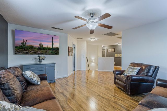 3703 E Capriole Place, Tucson, AZ 85739