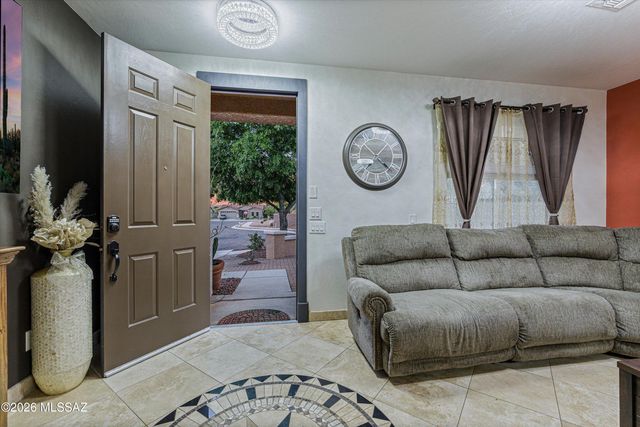 3703 E Capriole Place, Tucson, AZ 85739