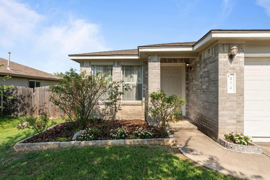 404 Paige BND, Hutto, TX 78634
