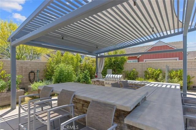 25110 Citron Lane, Canyon Country, CA 91387