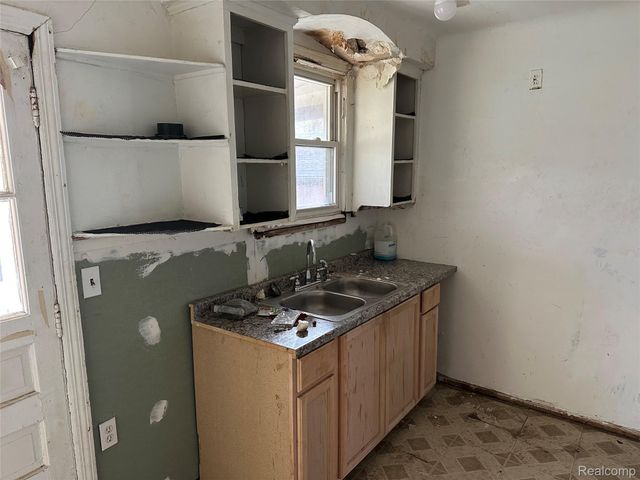 1909 Justine Street, Inkster, MI 48141