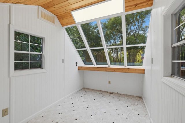 504 County Road N, Stoughton, WI 53589