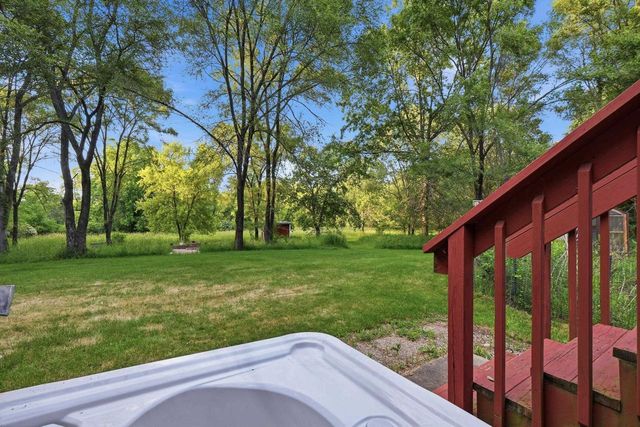 504 County Road N, Stoughton, WI 53589