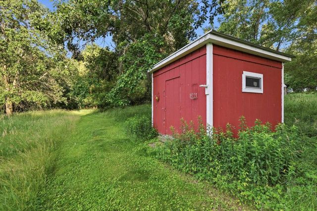 504 County Road N, Stoughton, WI 53589