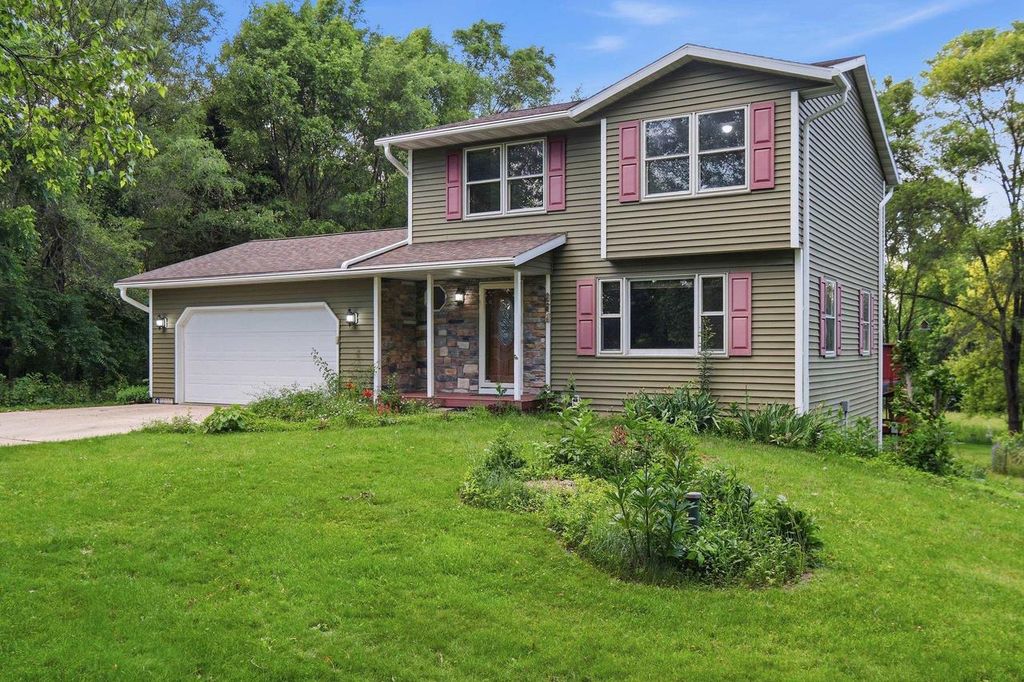 504 County Road N, Stoughton, WI 53589