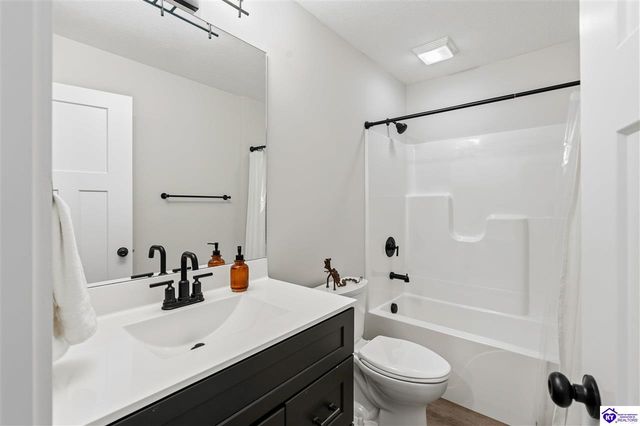 120 Sunday Silence Court, Elizabethtown, KY 42701