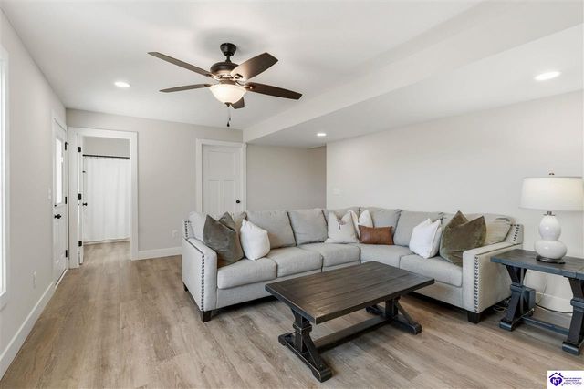 120 Sunday Silence Court, Elizabethtown, KY 42701