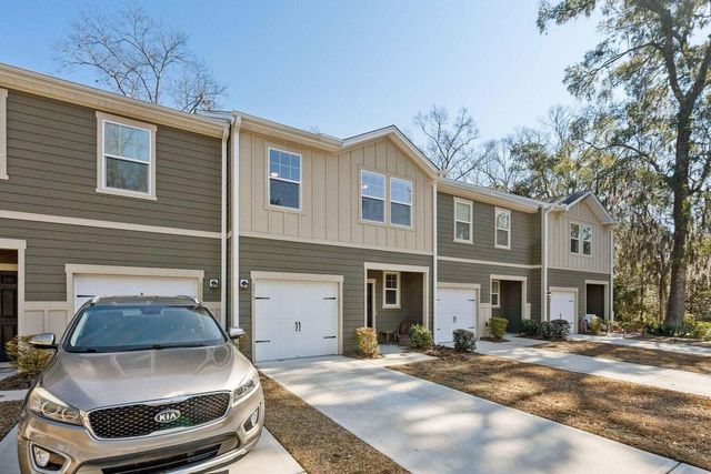 8412 Hidden Bakers Trace, North Charleston, SC 29418