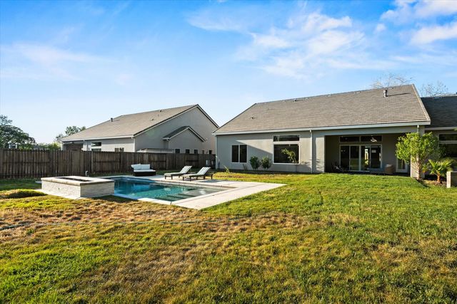 4006 Nellia Ct, Rocklin, CA 95677