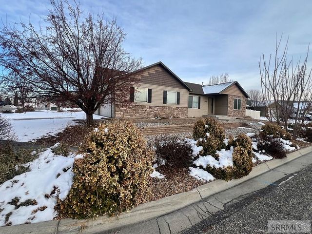 1476 Taia Place, Idaho Falls, ID 83402