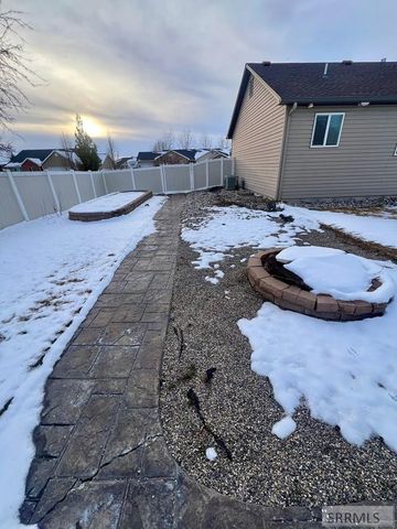 1476 Taia Place, Idaho Falls, ID 83402