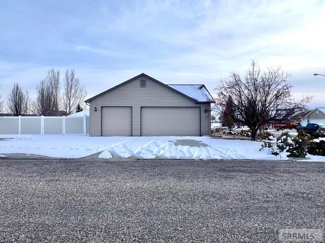 1476 Taia Place, Idaho Falls, ID 83402