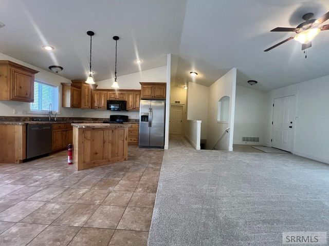 1476 Taia Place, Idaho Falls, ID 83402
