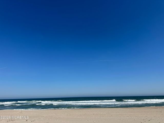 5 Windward Road, Long Beach Twp, NJ 08008