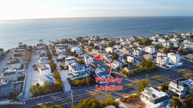 5 Windward Road, Long Beach Twp, NJ 08008