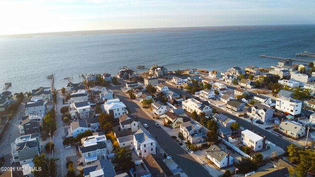 5 Windward Road, Long Beach Twp, NJ 08008