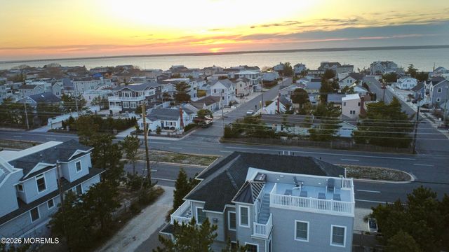 5 Windward Road, Long Beach Twp, NJ 08008