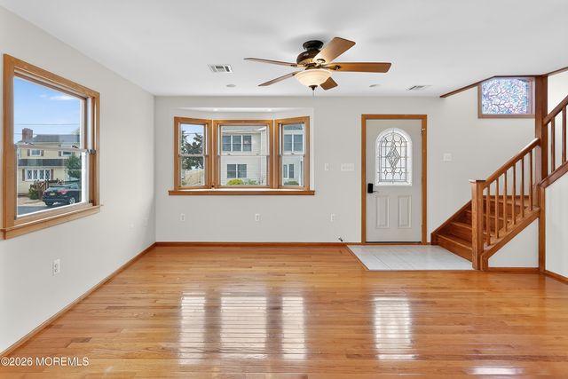 5 Windward Road, Long Beach Twp, NJ 08008