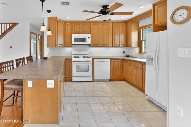 5 Windward Road, Long Beach Twp, NJ 08008