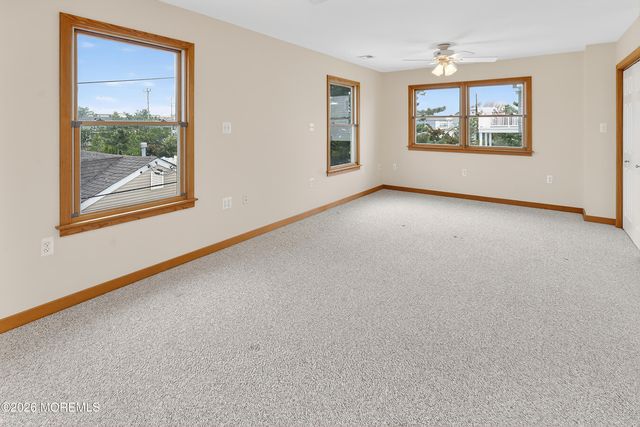 5 Windward Road, Long Beach Twp, NJ 08008