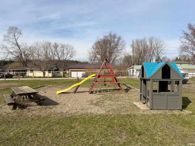 106 EMS B6 Lane, Leesburg, IN 46538