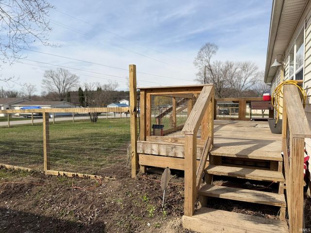 106 EMS B6 Lane, Leesburg, IN 46538