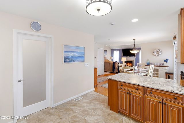 14 Toppinglift Drive, Bayville, NJ 08721