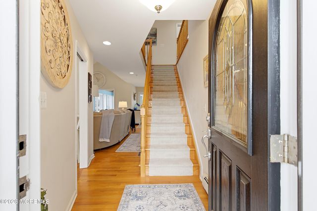 14 Toppinglift Drive, Bayville, NJ 08721