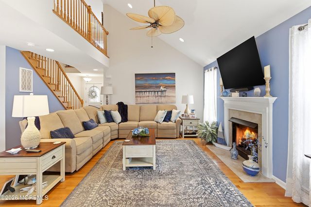 14 Toppinglift Drive, Bayville, NJ 08721