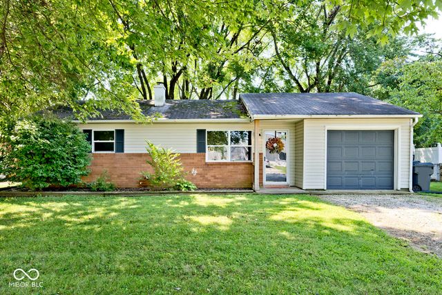 975 Rolling Hill Road, Greenwood, IN 46142