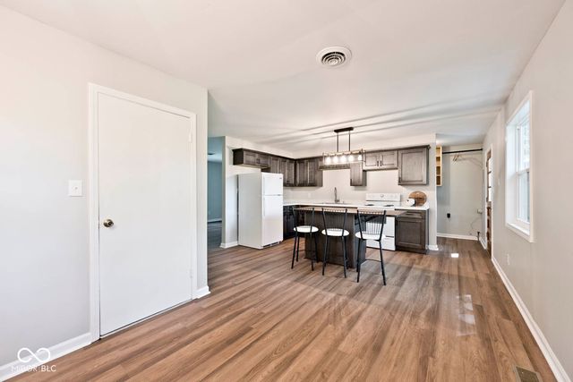 975 Rolling Hill Road, Greenwood, IN 46142