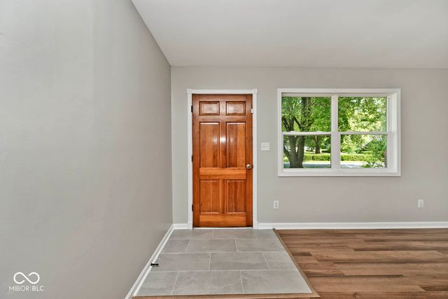 975 Rolling Hill Road, Greenwood, IN 46142