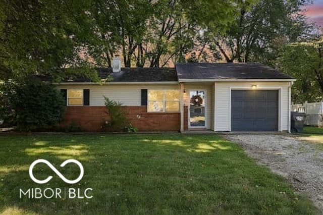 975 Rolling Hill Road, Greenwood, IN 46142